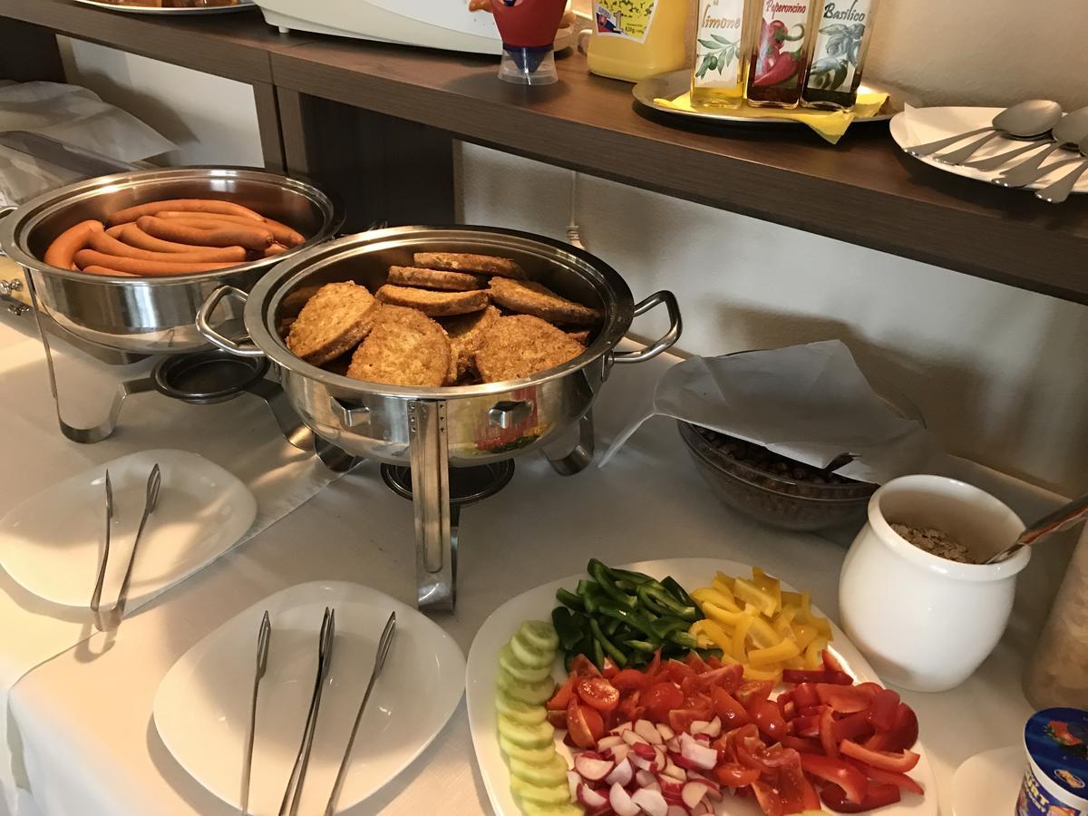Bed & Breakfast Hotel Perla Nové Mesto nad Váhom Εξωτερικό φωτογραφία
