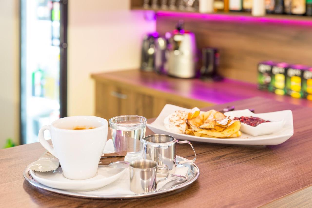 Bed & Breakfast Hotel Perla Nové Mesto nad Váhom Εξωτερικό φωτογραφία