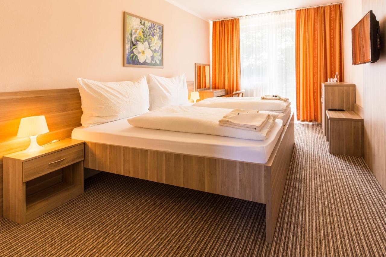 Bed & Breakfast Hotel Perla Nové Mesto nad Váhom Εξωτερικό φωτογραφία